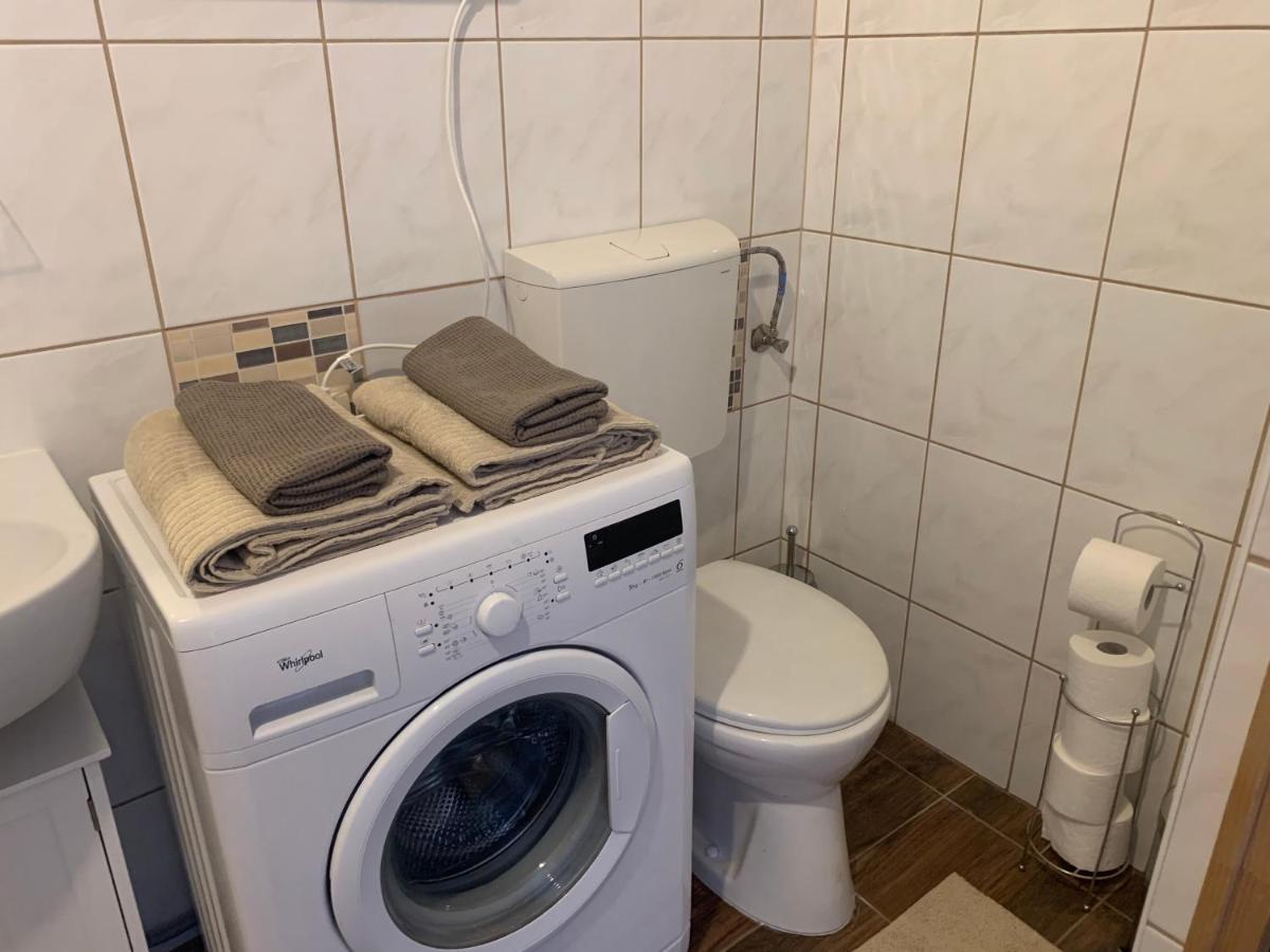 ショプロンStudio77 Apartmanアパートメント エクステリア 写真