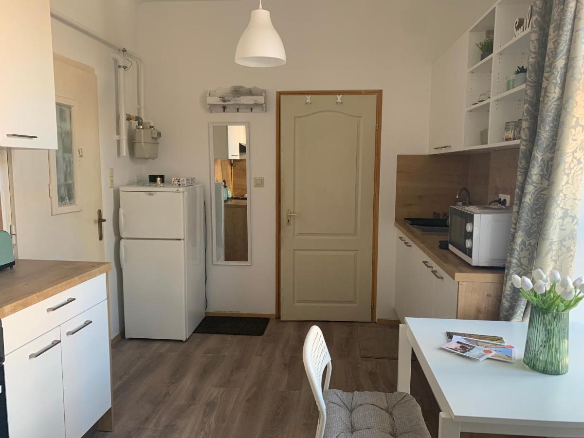 ショプロンStudio77 Apartmanアパートメント エクステリア 写真